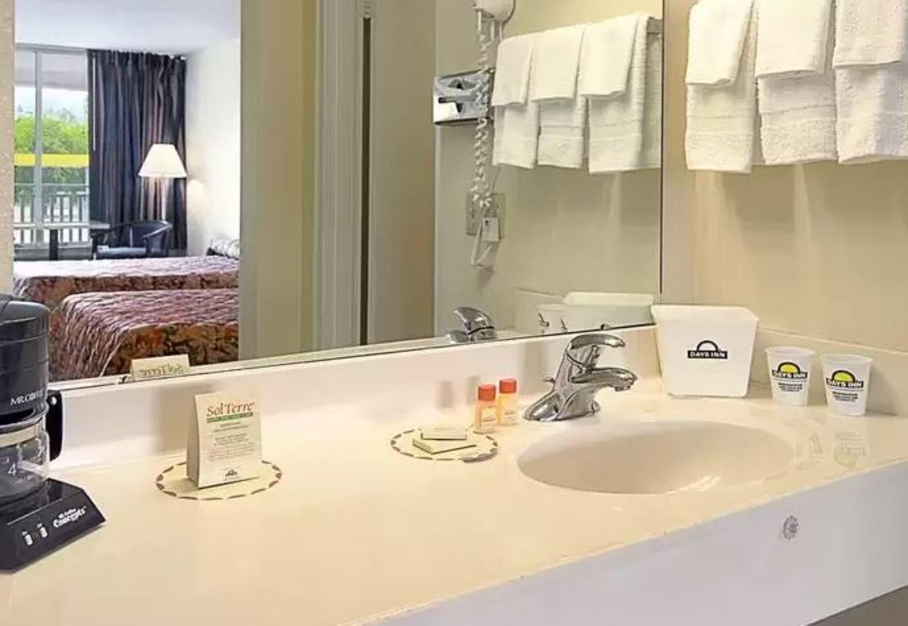 Days Inn By Wyndham Donalsonville Esterno foto